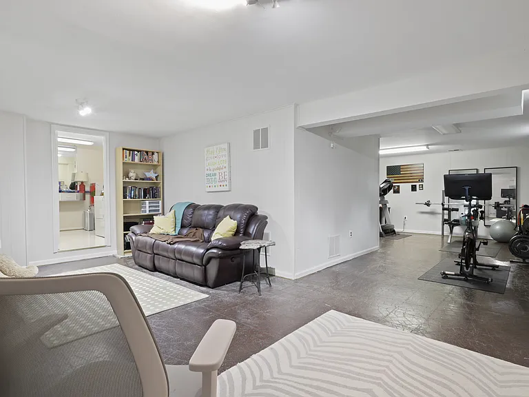 3366 Taleen Ct — Photo 25