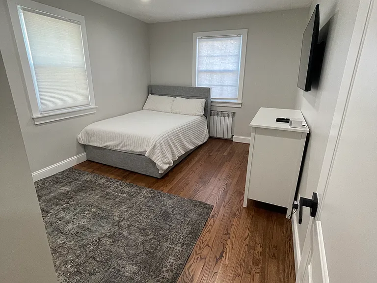 127 Main St #1 — Photo 6
