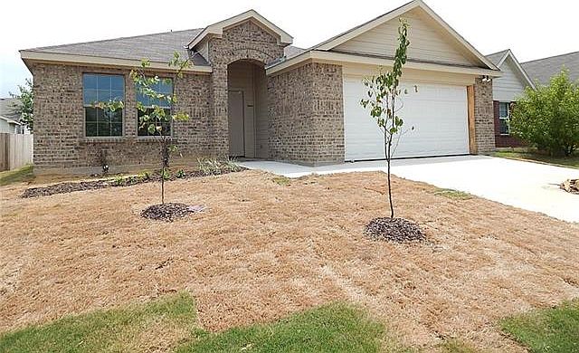 1st image of 2828 Saint Bernard Dr