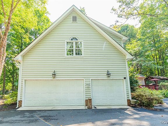 2nd image of 9125 Stephens Manor Dr