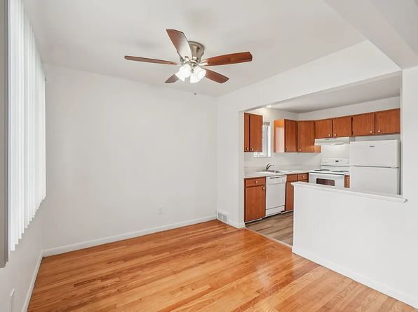 401 Northshore Dr #404