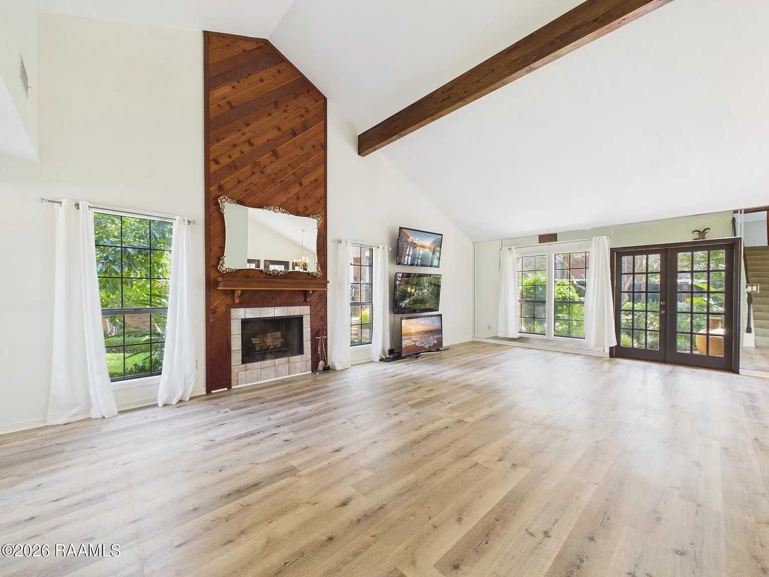 2 bed, 2.5 bath, 1825 sqft, $1,750 — Photo 4