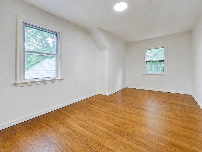 4-21 Saddle River Rd #2 — Photo 7