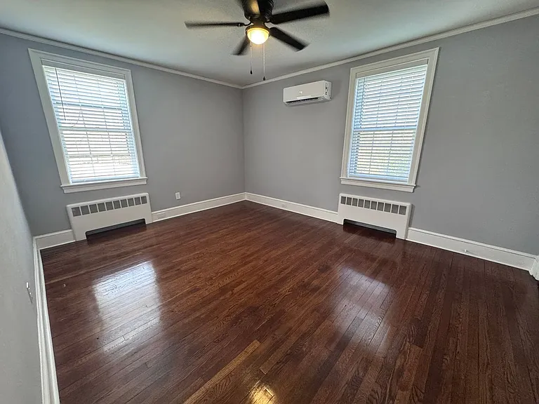 423 Chestnut St — Photo 11