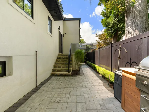 54 Kent Street image 36 of 96