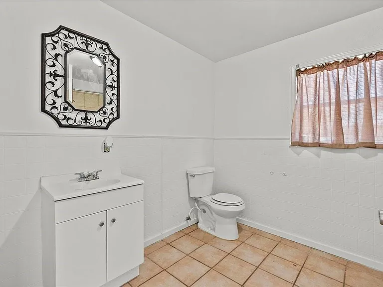 1002 Orange St — Photo 17