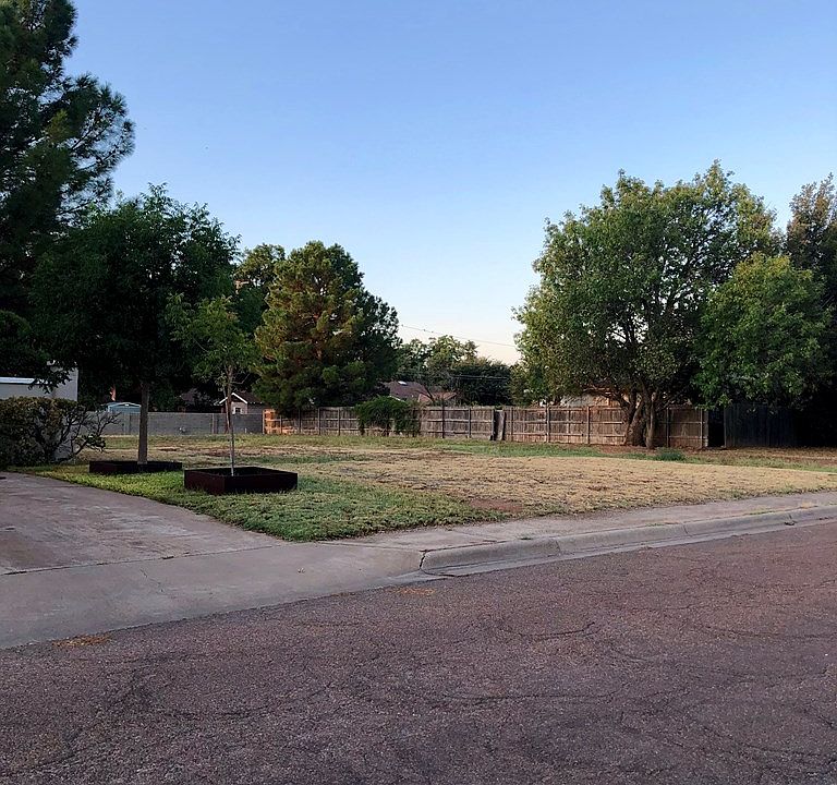 2nd image of 1503 Community Ln
