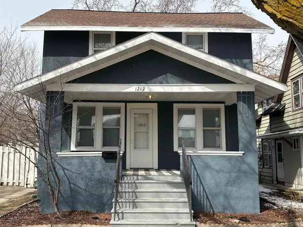 1212 S Broadway St, Green Bay, WI 54304