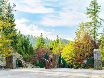 1065 Trappers Creek Rd, Lakeside, MT, 59922