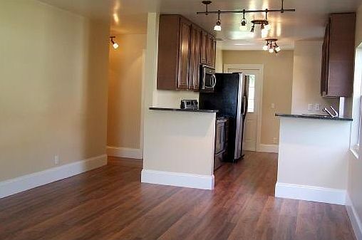3rd image of 642 37th Street