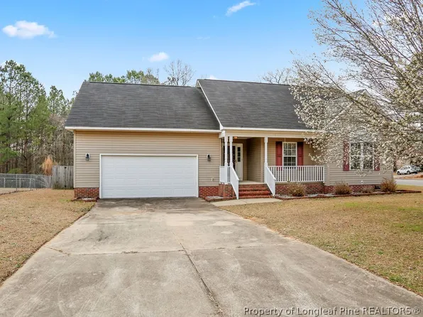 154 Montana Ln, Spring Lake, NC 28390