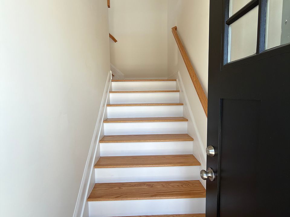 1st image of 288 Eltingville Blvd #2F