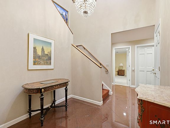 4th image of 38 Cary Lane #38