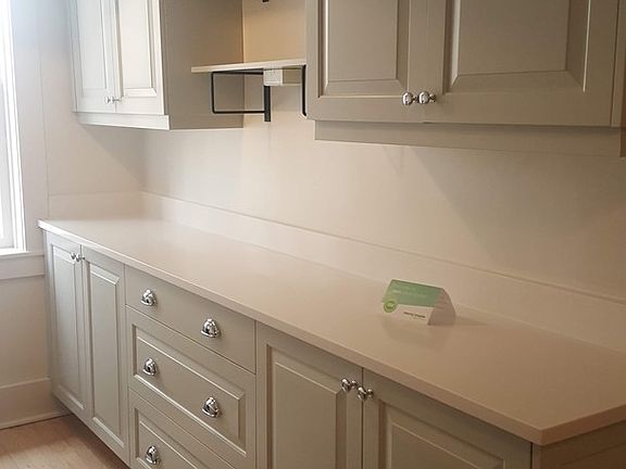 5th image of 220 E Laurel St #Laurel220unit-6