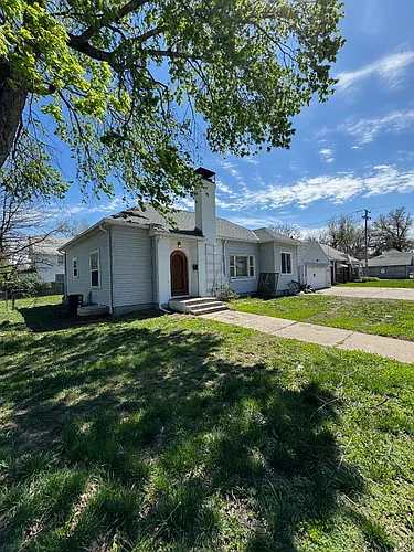 3140 N 48th St Photo 1