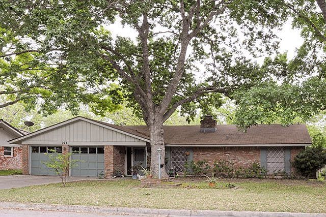1st image of 156 Bobolink Dr