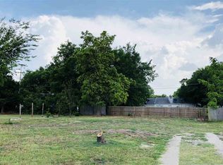 904 10th Ave NW, Ardmore, OK 73401