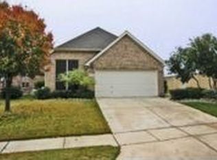 3900 Sovereign Dr, Bedford, TX 76021