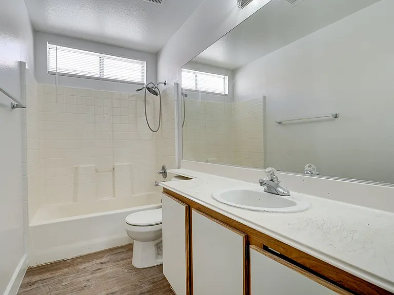 9660 Crystal Ridge Rd — Photo 21