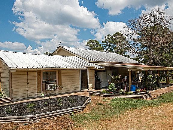 2nd image of 9964 County Road 3375