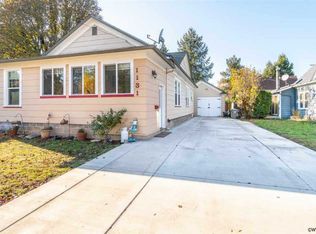 1131 SW Hayter St, Dallas, OR 97338