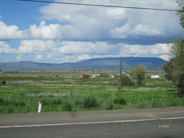 Highway 395, Lakeview, OR 97630