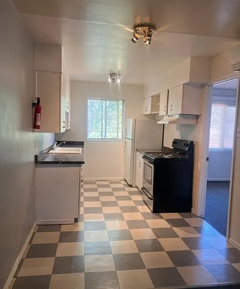 La Plata Manor — Photo 2