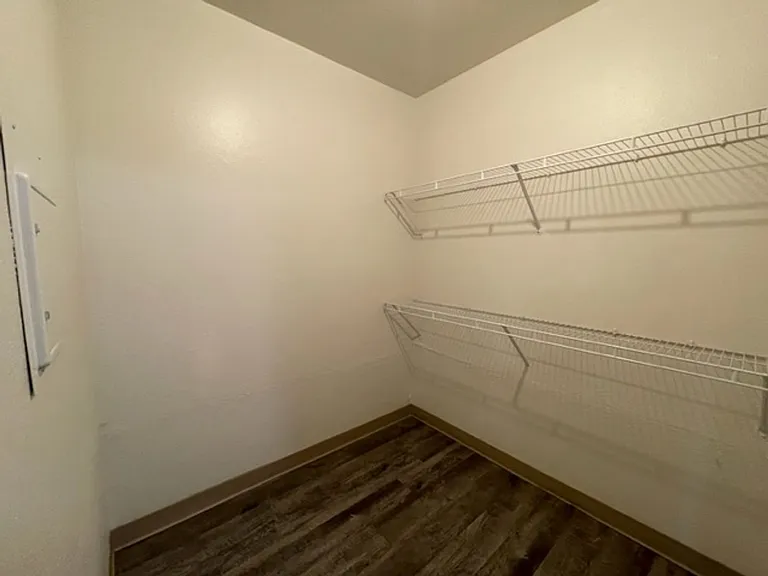 2340 Michael Ave SW — Photo 38