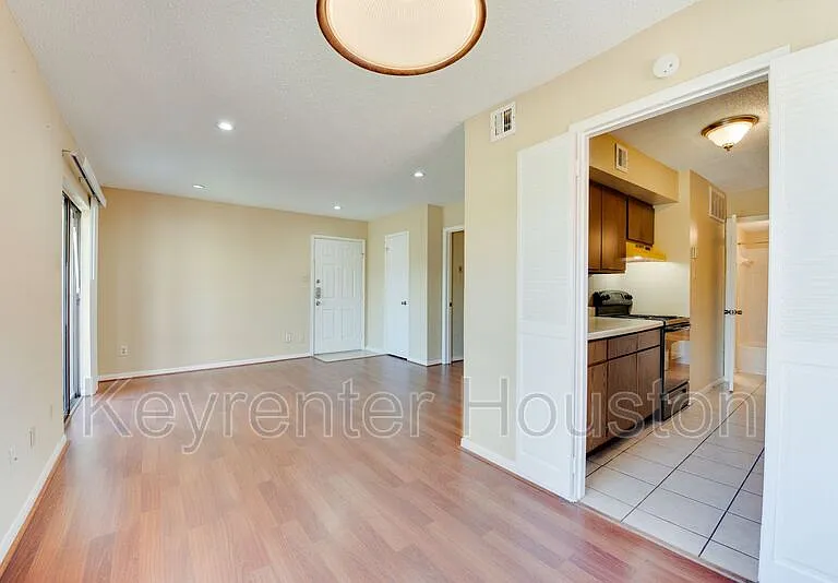 2750 Holly Hall St #120 — Photo 10