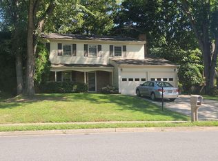 9702 Aspen Hollow Way, Fairfax, VA 22032