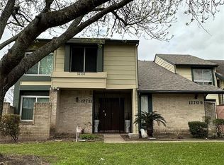 12711 Carvel Ln, Houston, TX 77072