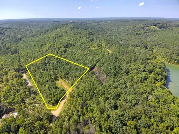6 Cedar Ridge Rd, Russellville, AL 35653