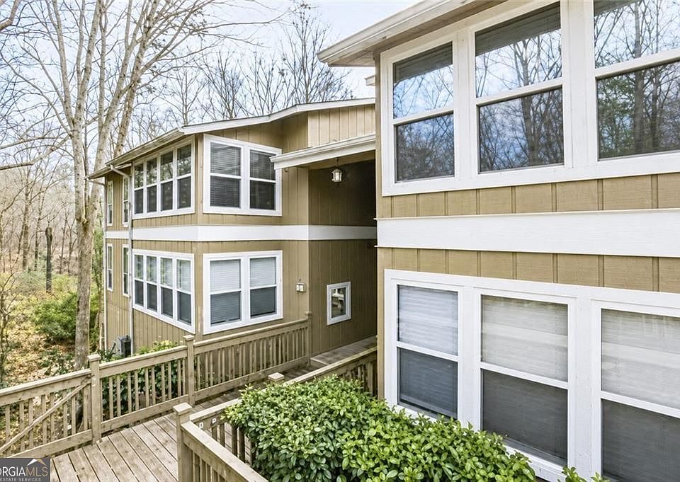 1st image of 5151 Roswell Rd Unit 7