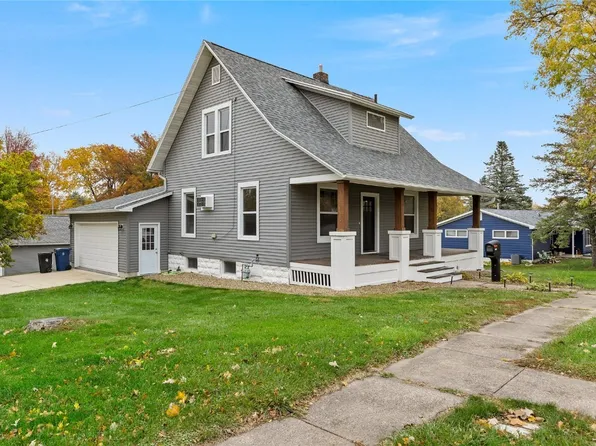 400 E 9th St, Tipton, IA 52772