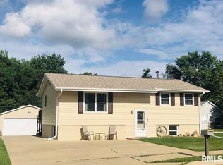 4108 S Airport Rd, Bartonville, IL 61607