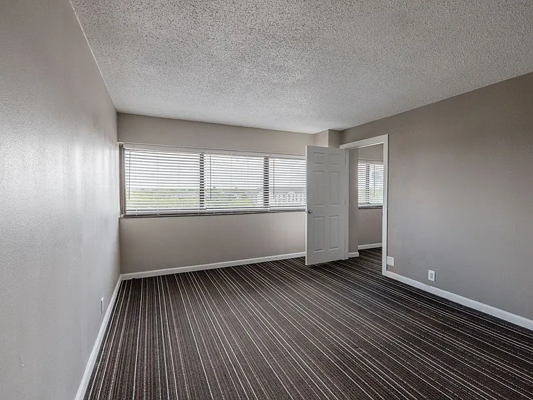 TEAK Apartments — Photo 76