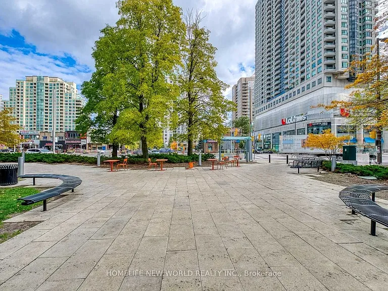 5168 Yonge St #1902 — Photo 6