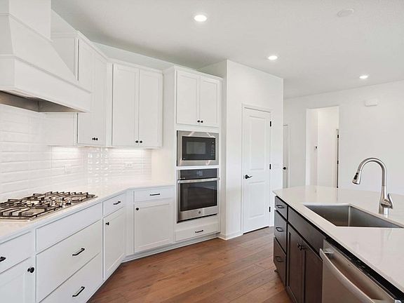 The Niagara - Kitchen