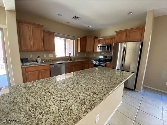5th image of 10748 Khalua Ave