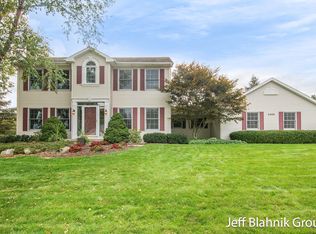 2308 Westwinde St NW, Grand Rapids, MI 49504