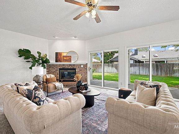 5th image of 1720 N Summertree Way