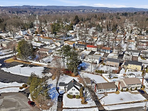 5th image of 21 Echo Lane