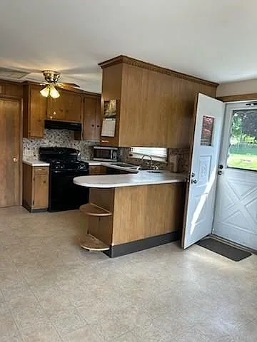 10 Holland St #2 — Photo 15
