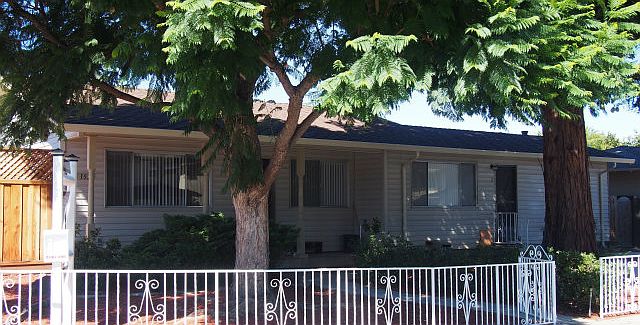 1st image of 152 Warren Dr