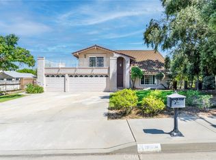 11880 Sierra Glen Dr, Riverside, CA 92505