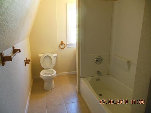 5th image of 510 Myers St