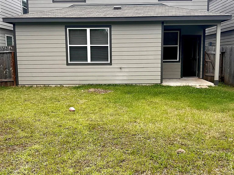 22342 Clear Castle Dr — Photo 2