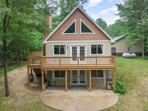 7501 Lakeview Dr, Harrison, MI 48625