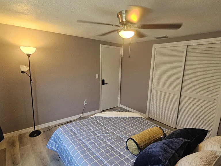 Honeymoon Ln — Photo 4