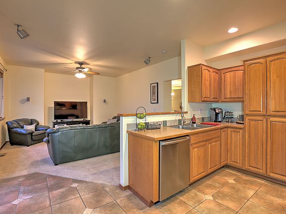 Kitchen/Family Room